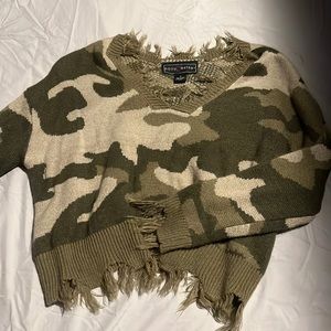 Camo cropped sweater